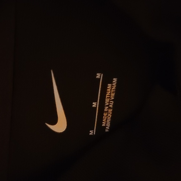 Nike Men's Black Polo Shirt Medium - Picture 4 of 5